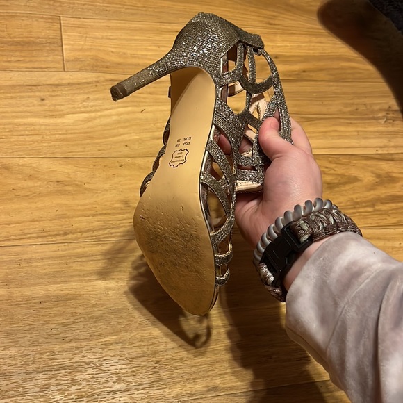 I need gone ASAP please! They are to small for me now - Picture 4 of 4